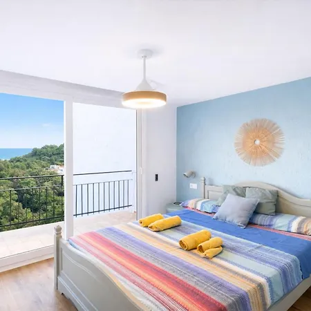 Mediterranean Penthouse & Terrace & Sea Views Apartment Tossa de Mar
