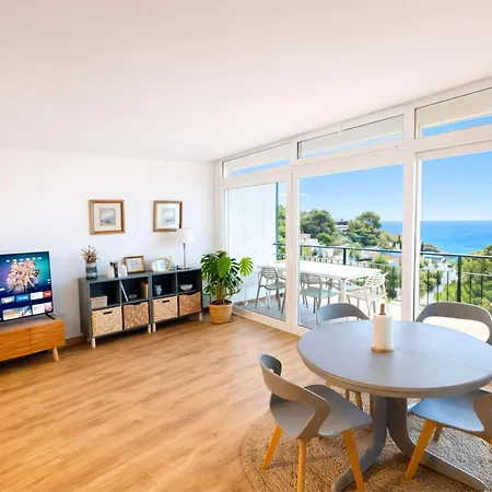 Mediterranean Penthouse & Terrace & Sea Views Apartment